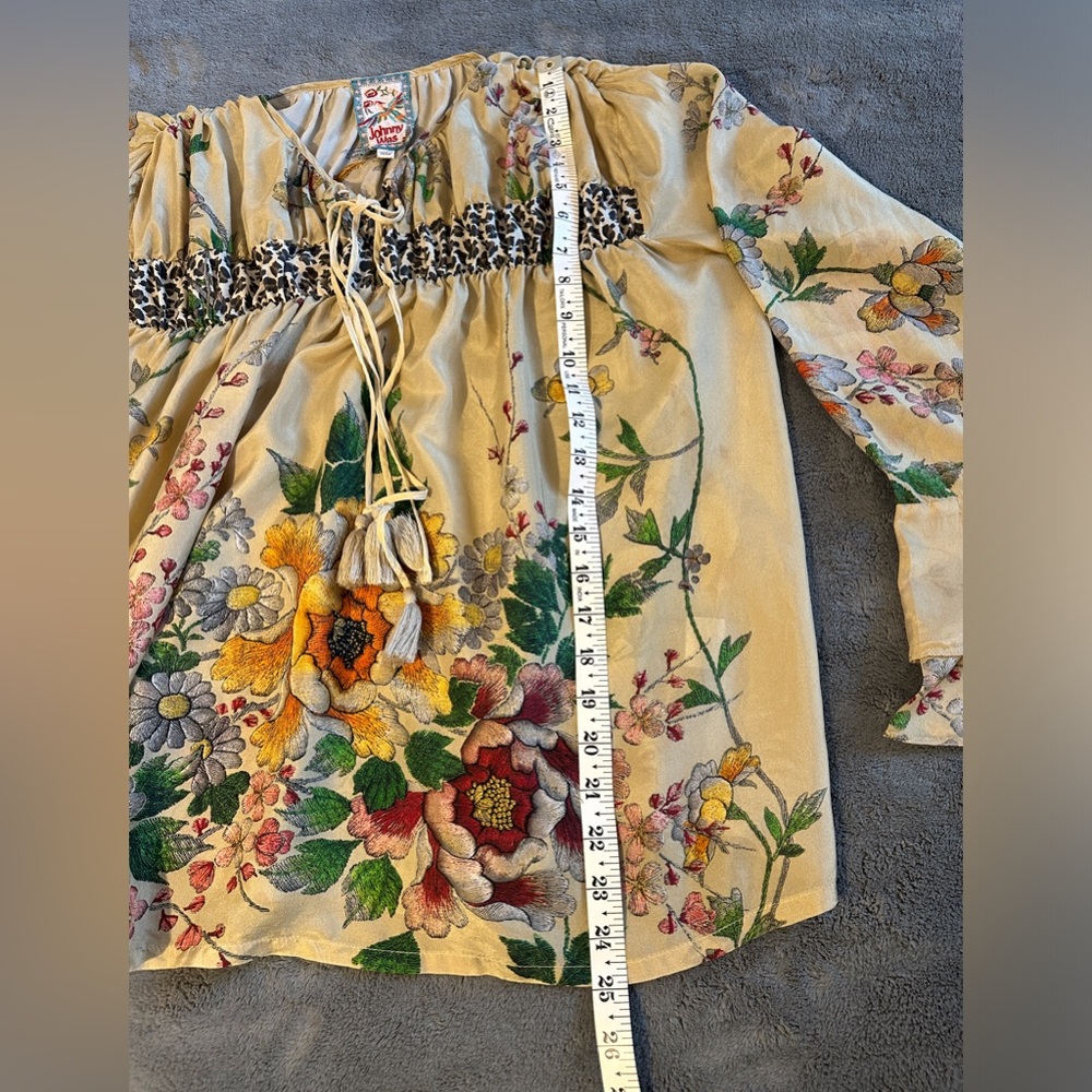 Johnny Was Kofi Blouse Women's XS Beige Orange 100% Silk Floral Animal Print - Picture 12 of 14
